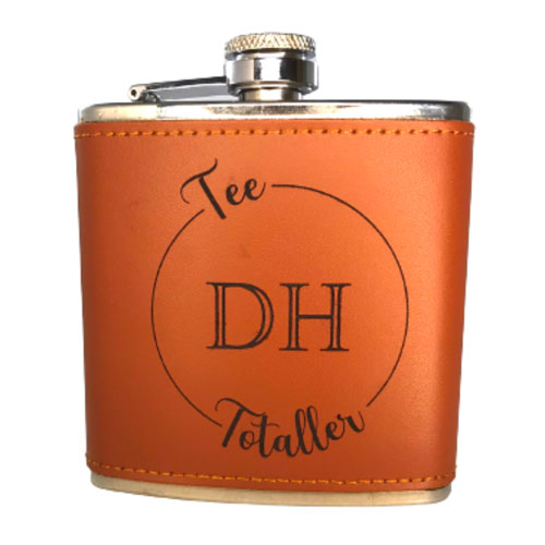 personalised leather hip flask for a golfer